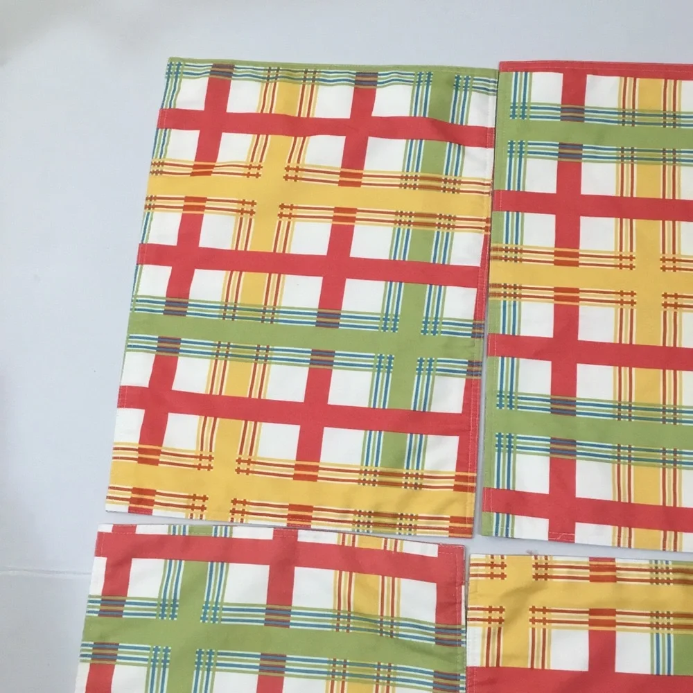 4 Food Network Cloth Plaid Placemats